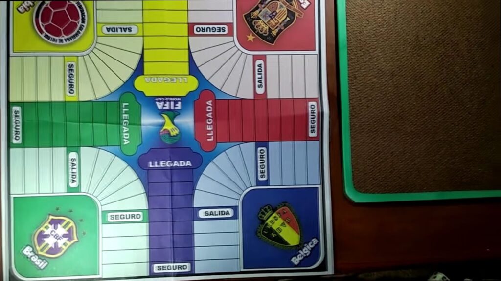 Top view of Colombian Game Parqués